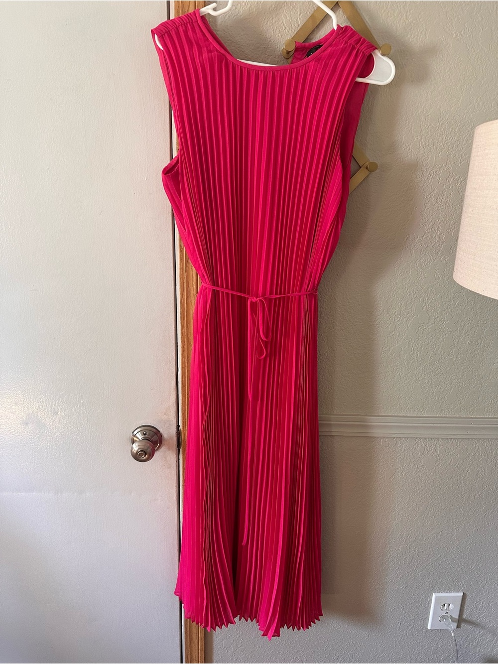 Ann Taylor Pleated Sleeveless Midi Dress in Hot Pink